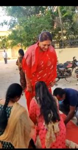Tu Kitni pyaari hai 'Maa'